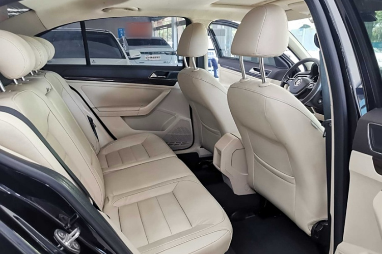 大众 朗逸 2015款 1.6L 自动舒适版中控内饰7007