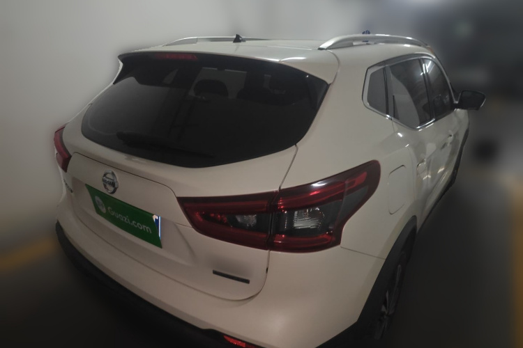 日产 逍客 2019款 2.0L CVT豪华版车身外观7