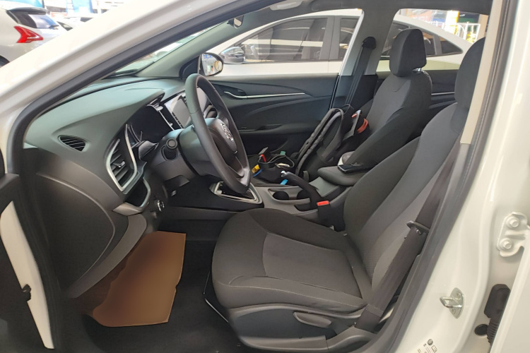 别克 英朗 2021款 1.3T 自动轻混动进取型中控内饰19