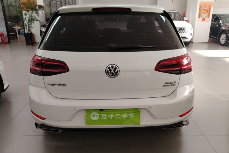 大众 高尔夫 2018款 280TSI 自动R-Line型车身外观6