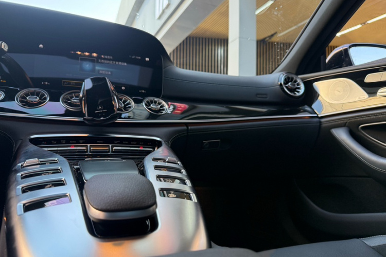 奔驰 2023款 AMG GT 50 四门跑车局部细节16