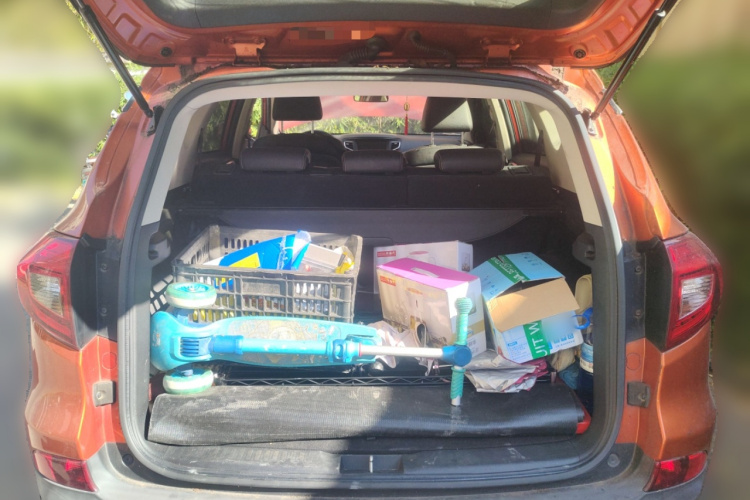 比亚迪 宋 2017款 盖世升级版 1.5TI 手动精英型中控内饰23