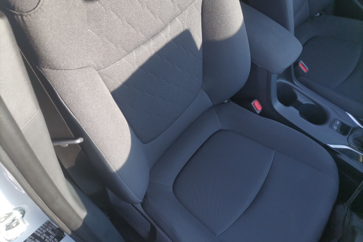 丰田 卡罗拉锐放 2022款 2.0L 先锋版局部细节41