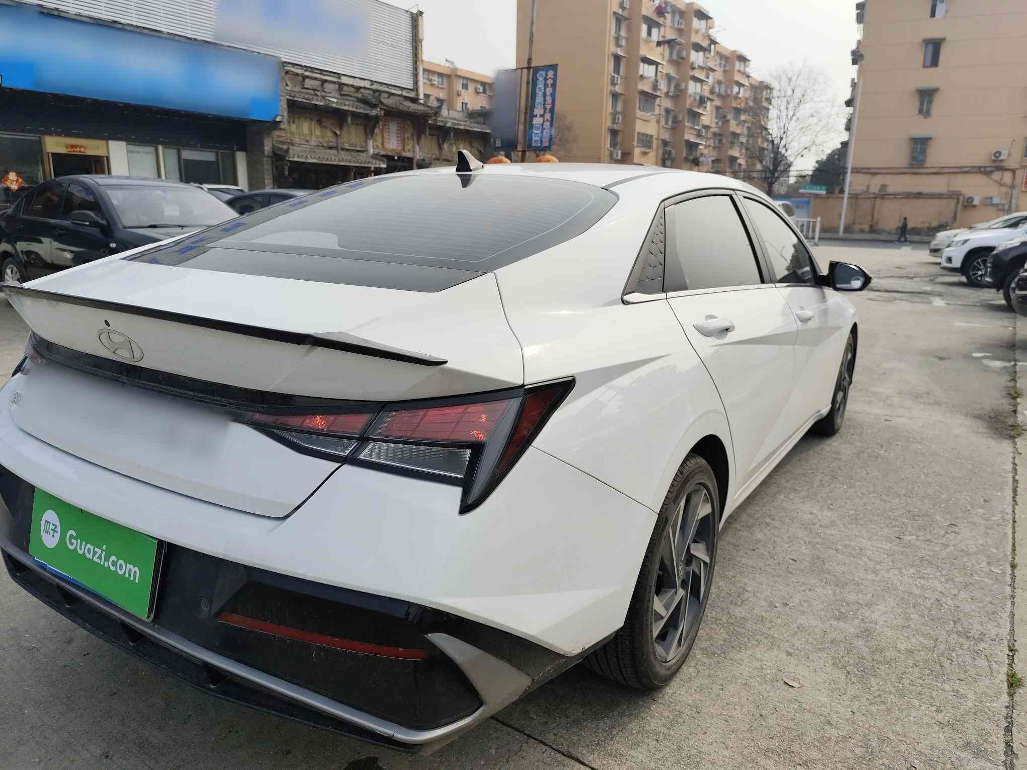 现代 伊兰特 2023款 1.5L CVT GLX精英版(4)