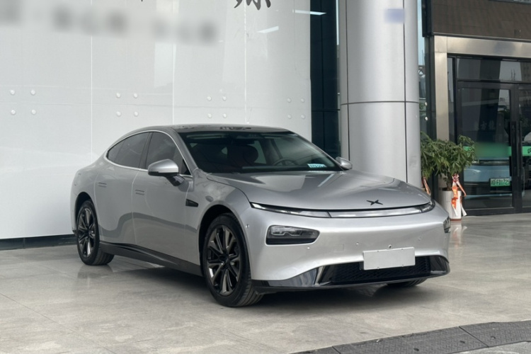 小鹏P7 2020款 670E车身外观6008