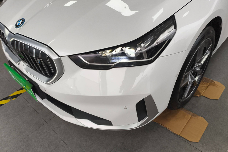 宝马i5 2024款 eDrive 35L  豪华套装局部细节36