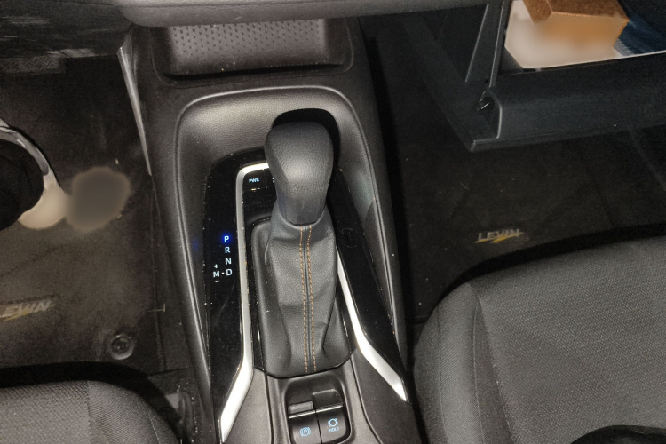 丰田 雷凌 2023款 TNGA 1.5L CVT进取版局部细节18