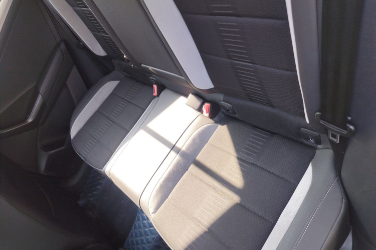 大众 T-ROC探歌 2019款 230TSI DSG两驱进取型 国VI中控内饰21