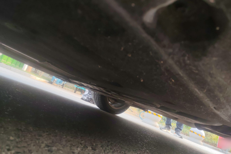 宝马5系 2014款 525Li 豪华设计套装局部细节9003