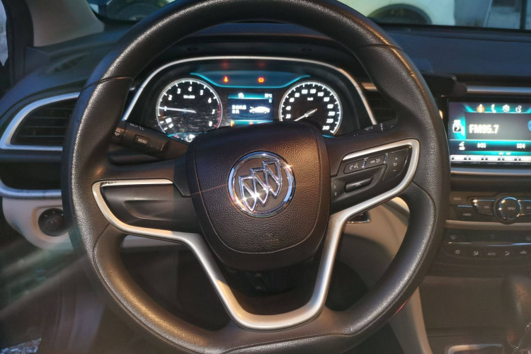 别克 英朗 2015款 15N 自动豪华型局部细节13