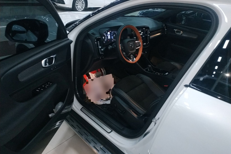 沃尔沃XC40 2021款 T4 四驱智远运动版中控内饰20