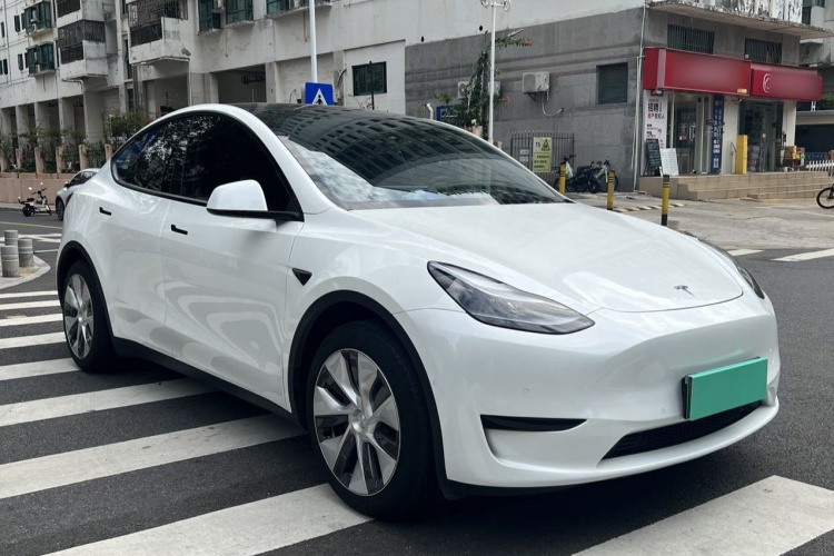特斯拉 Model Y 2022款 改款 后轮驱动版车身外观6002