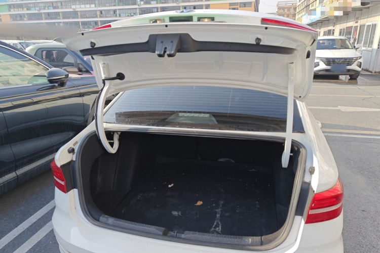 大众 朗逸 2019款 1.5L 自动视野版 国VI机舱底盘23