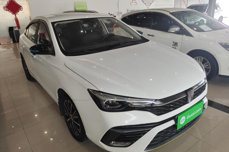 荣威i5 2021款 改款 1.5L CVT钻石版车身外观3