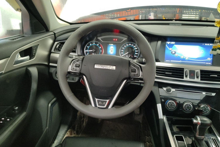 哈弗H7 2016款 蓝标H7 2.0T 自动精英型中控内饰13