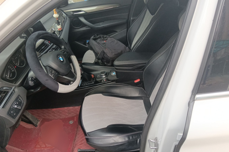 宝马X1 2018款 xDrive20Li 豪华型中控内饰19