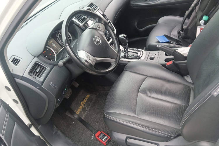 日产 骐达TIIDA 2019款 1.6L CVT智尊版 国VI中控内饰19