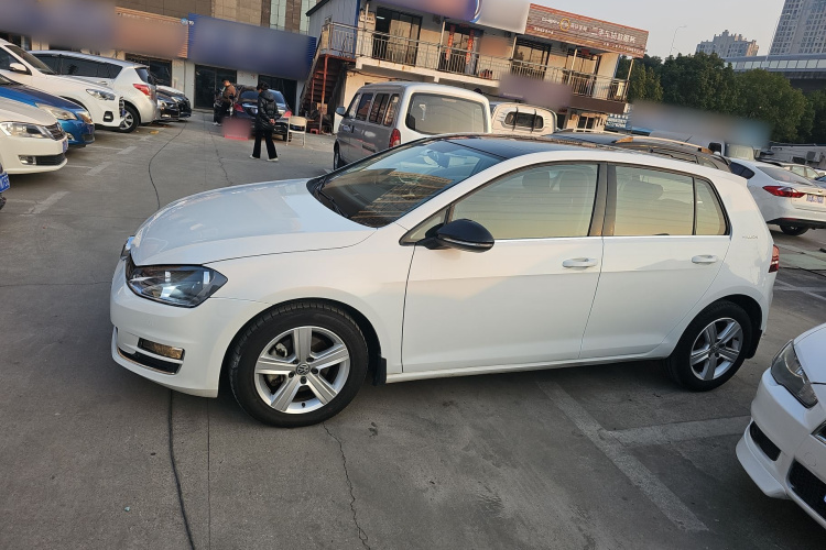大众 高尔夫 2017款 230TSI 自动舒适百万辆纪念版车身外观4