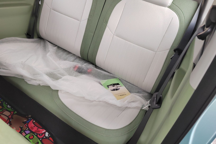 吉利银河 熊猫 2025款 210km 元气熊中控内饰21