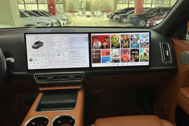 理想汽车 理想L8 2023款 Max中控内饰7005