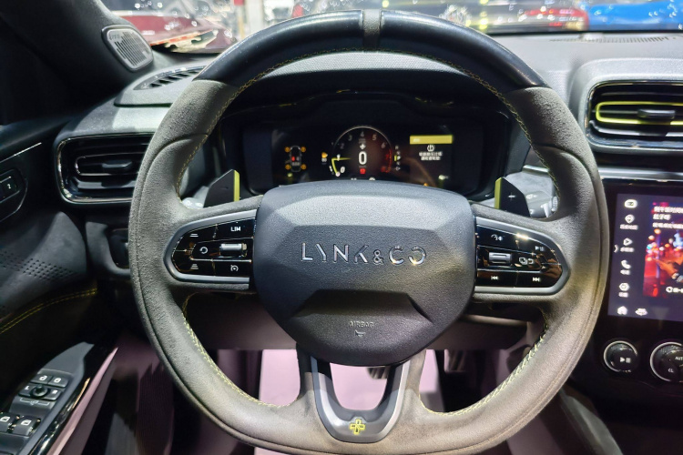 领克03 2021款 03+ 2.0TD 自动驭风版中控内饰7002