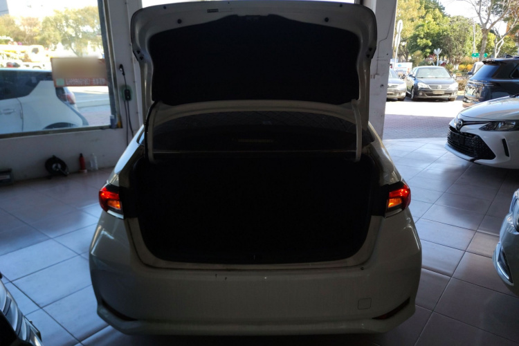 丰田 卡罗拉 2021款 1.2T S-CVT 精英版机舱底盘23