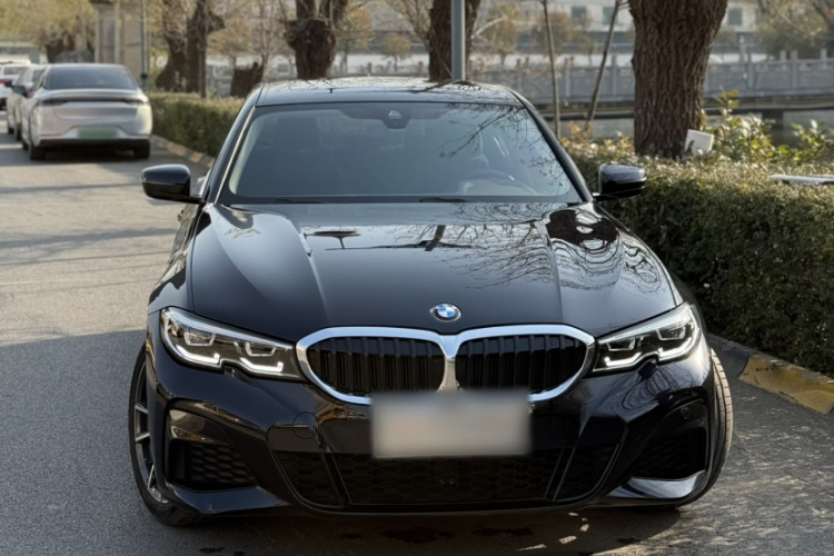 宝马3系 2021款 改款二 325Li M运动套装车身外观6003