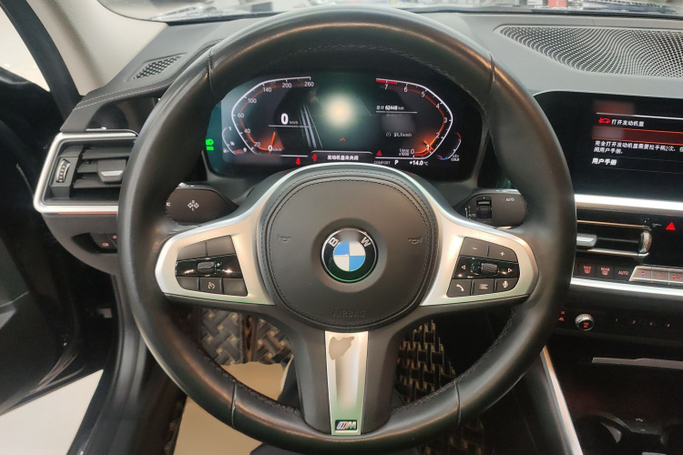 宝马3系 2022款 改款 325Li M运动套装中控内饰13