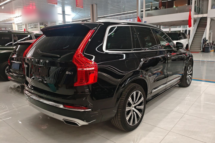 沃尔沃XC90 2021款 B6 智逸豪华版 7座车身外观7