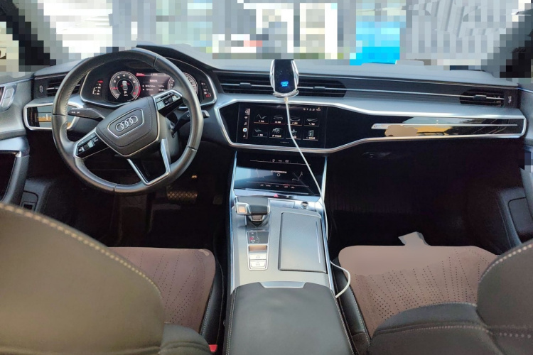 奥迪A6L 2023款 改款 45 TFSI 臻选动感型中控内饰12