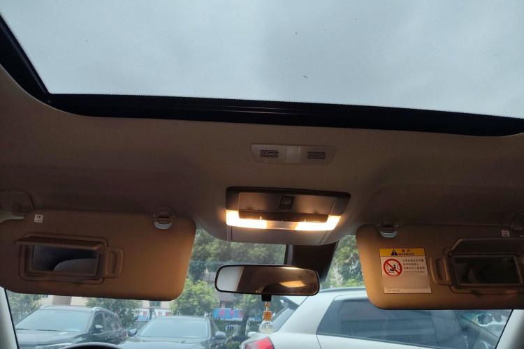 日产 轩逸 2022款 1.6L XL CVT悦享版中控内饰22