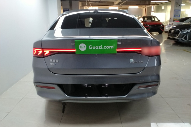 比亚迪 秦PLUS 2024款 荣耀版 DM-i 55KM领先型车身外观6