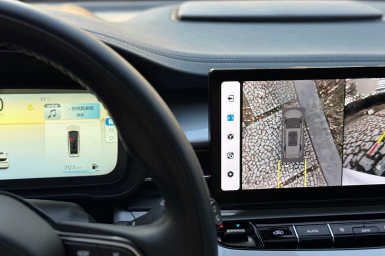 吉利汽车 2023款 嘉际L 1.5TD DCT豪华型中控内饰7003