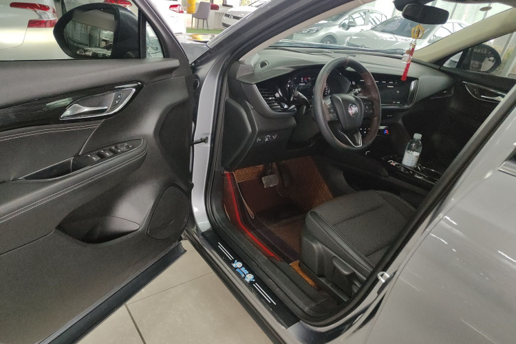 别克 2022款 昂科威S 552T 两驱精英型中控内饰20