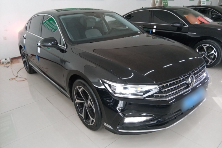 大众 迈腾 2025款 改款 众享款 330TSI DSG豪华型车身外观6002