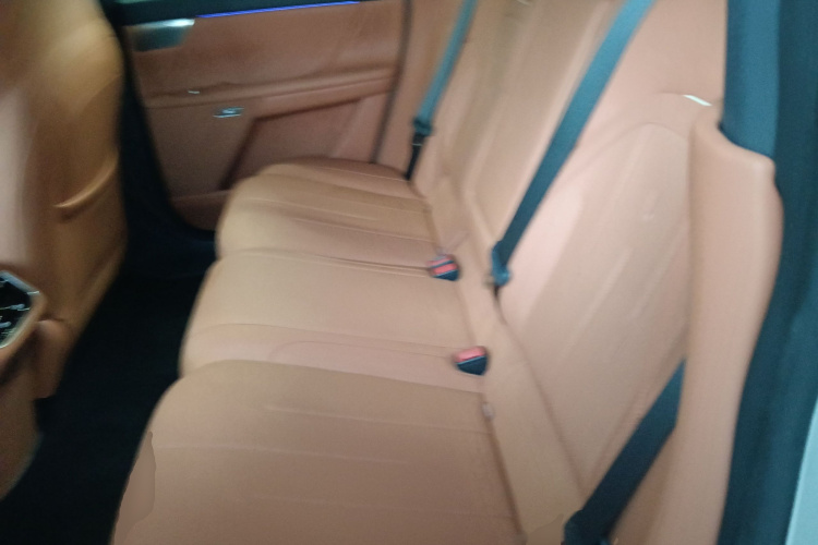 东风奕派 eπ007 2025款 纯电 565四驱Max领航版中控内饰21