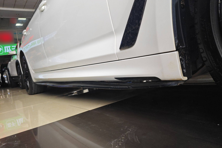 宝马5系 2021款 530Li 尊享型 M运动套装局部细节9001