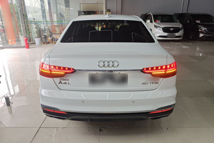奥迪A4L 2020款 40 TFSI 时尚动感型车身外观6