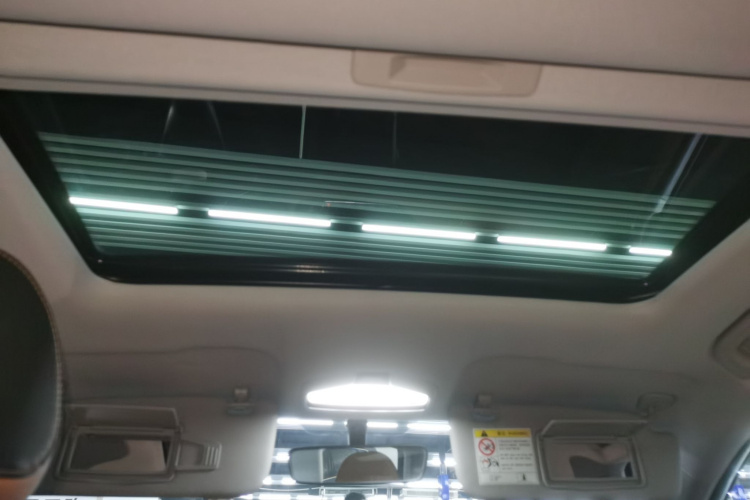 吉利汽车 帝豪 2025款 第4代 1.5L CVT旗舰型中控内饰22