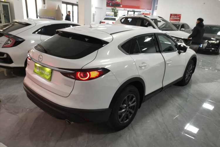 马自达CX-4 2020款 2.0L 自动两驱蓝天探索版车身外观7