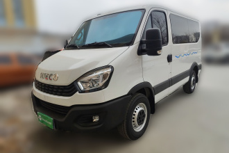 依维柯欧胜 2021款 2.0T 手动超瑞短轴低顶手动门F1A