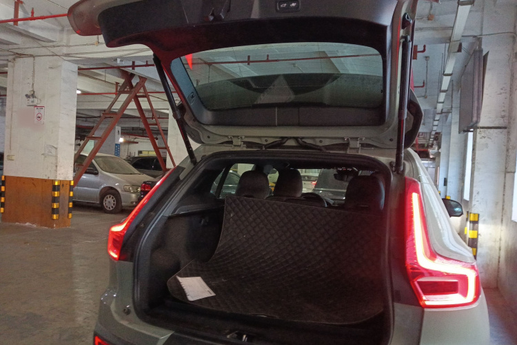 沃尔沃XC40 2024款 B3 智远运动版局部细节23