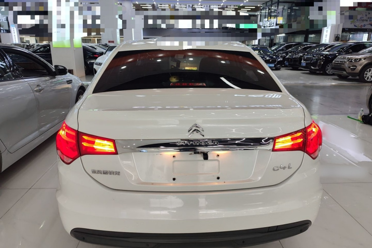 雪铁龙C4L 2015款 1.2T 自动豪华版车身外观6004