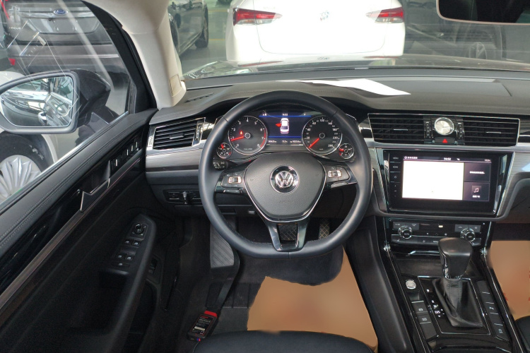 大众 辉昂 2018款 改款 380TSI 两驱商务版局部细节13