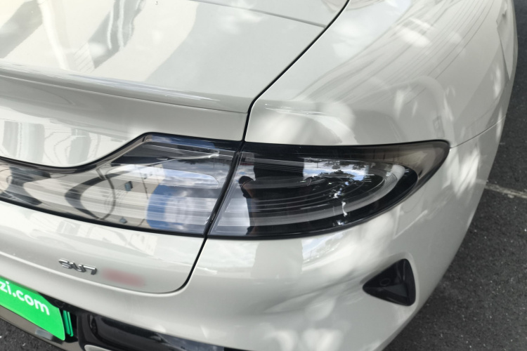 小米汽车 小米SU7 2024款 四驱超长续航高阶智驾Max版车身外观9