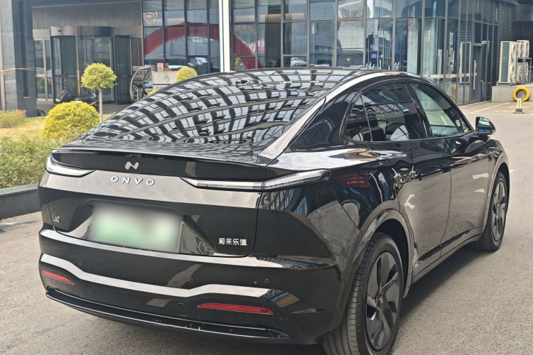 乐道L60 2024款 60kWh 后驱版车身外观6008