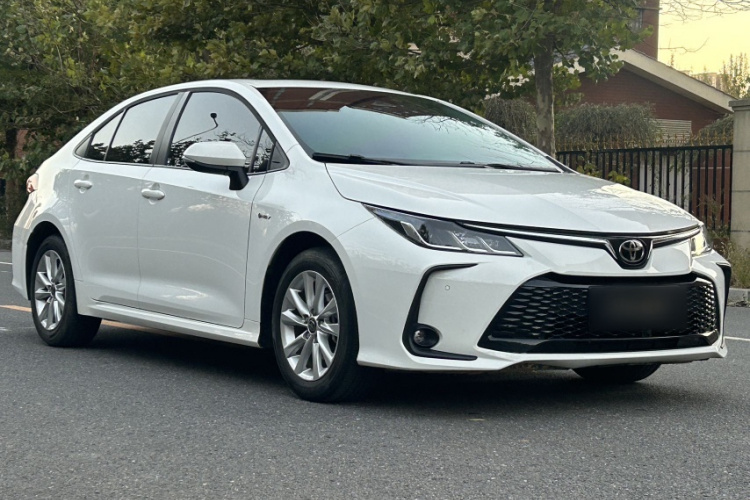 丰田 卡罗拉 2024款 1.8L 智能电混双擎 精英版车身外观6001