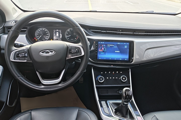 奇瑞 艾瑞泽5 2019款 1.5L 手动新青春版 国VI中控内饰7003