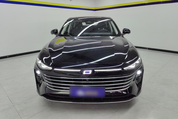 奔腾B70 2024款 第四代 2.0T 领御版车身外观2