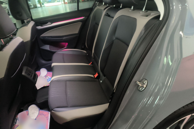 大众 高尔夫 2023款 改款 280TSI DSG Pro中控内饰21